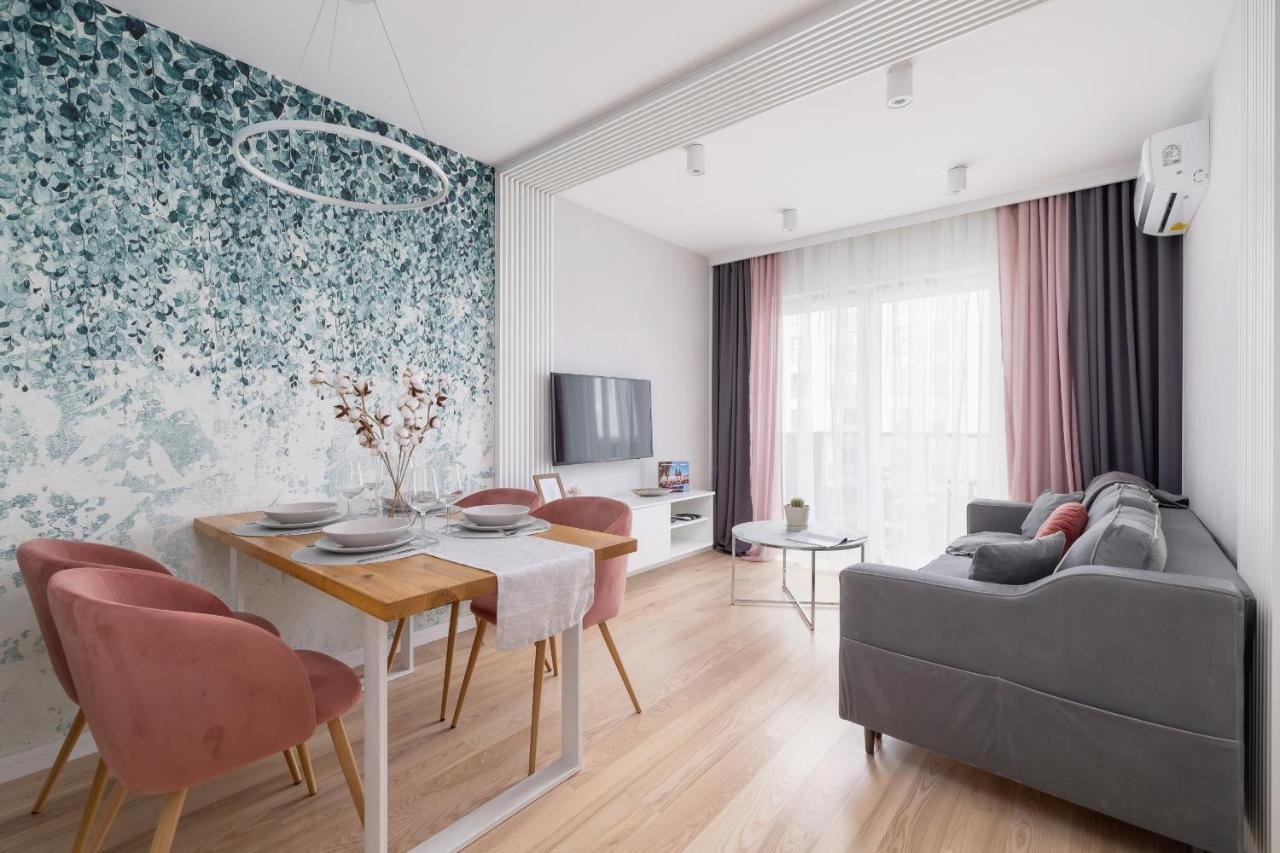 Vetulaniego Apartment With Air Conditioning & Parking By Renters Prestige Kraków Exteriör bild