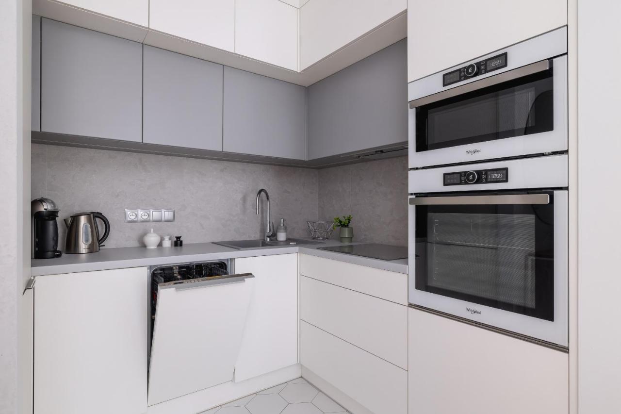 Vetulaniego Apartment With Air Conditioning & Parking By Renters Prestige Kraków Exteriör bild